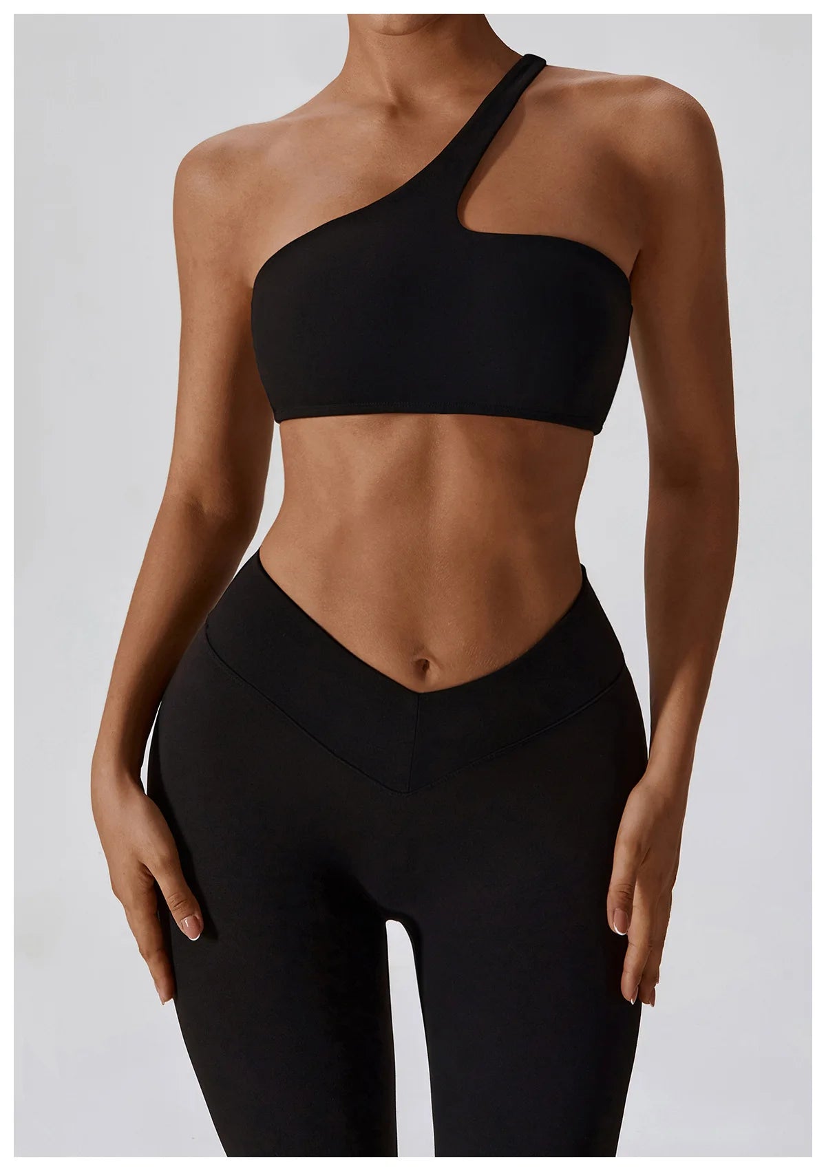 Do For You Elevate One-Shoulder Bra black – sleek one-shoulder activewear top for gym and lifestyle